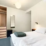 Konukevi - Bedroom With Private Bathroom Stavanger
