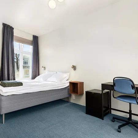 - Bedroom With Private Bathroom Pensión