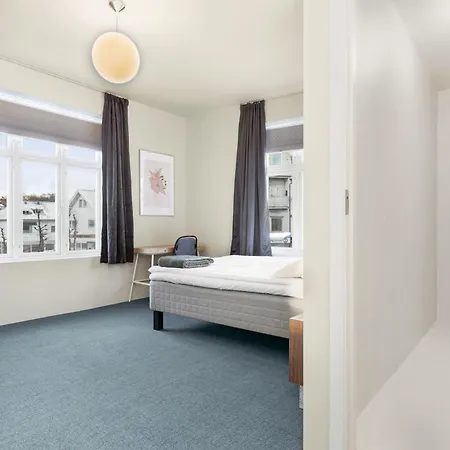 - Bedroom With Private Bathroom 4* Stavanger
