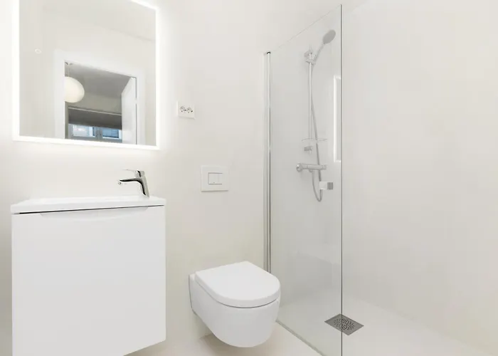 - Bedroom With Private Bathroom 3*